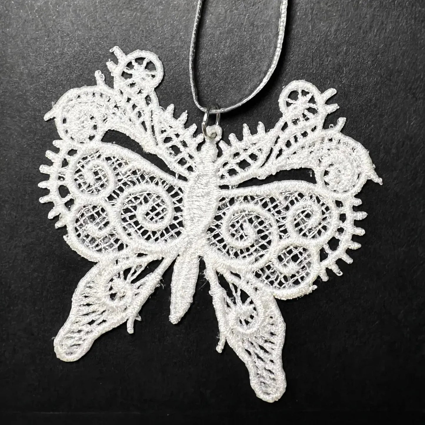 Lace Christmas Tree Decorations – Elegant Christmas Ornaments