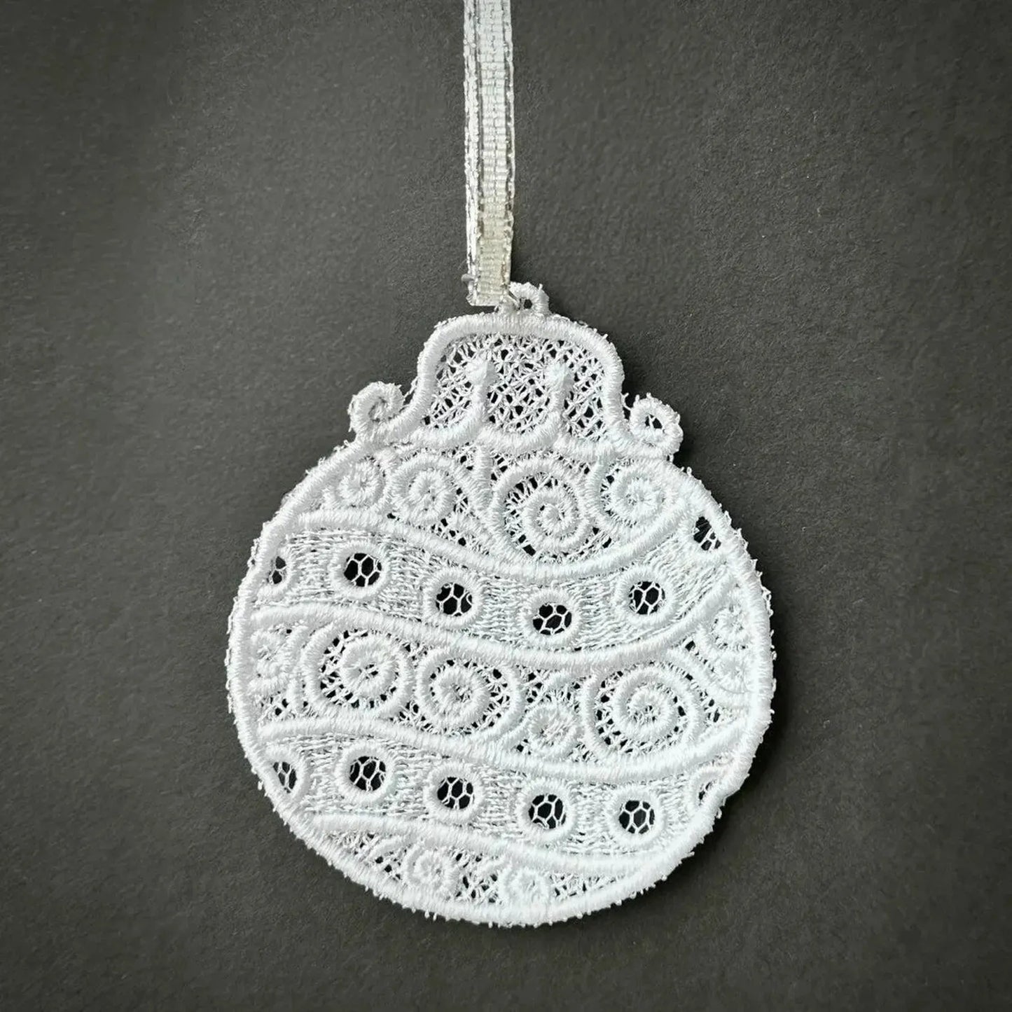 Lace Christmas Tree Decorations – Elegant Christmas Ornaments